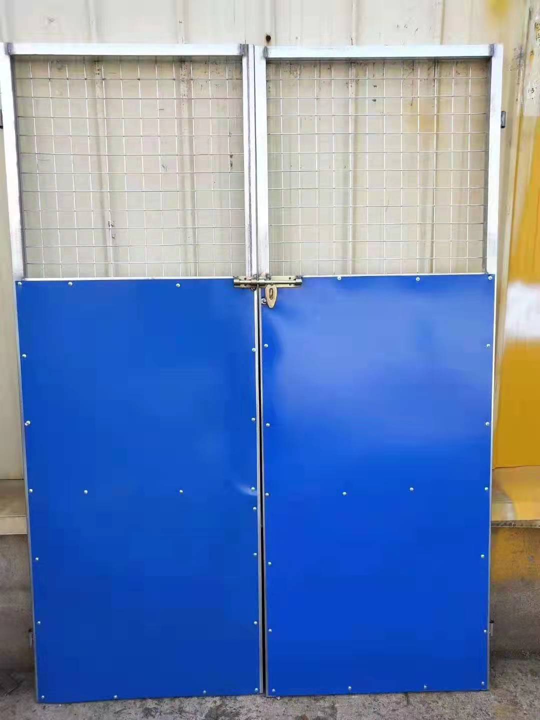 施工电梯安全门 施工电梯安全门